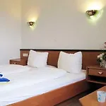 Hotel Strandhotel Achtert Diek 3*
